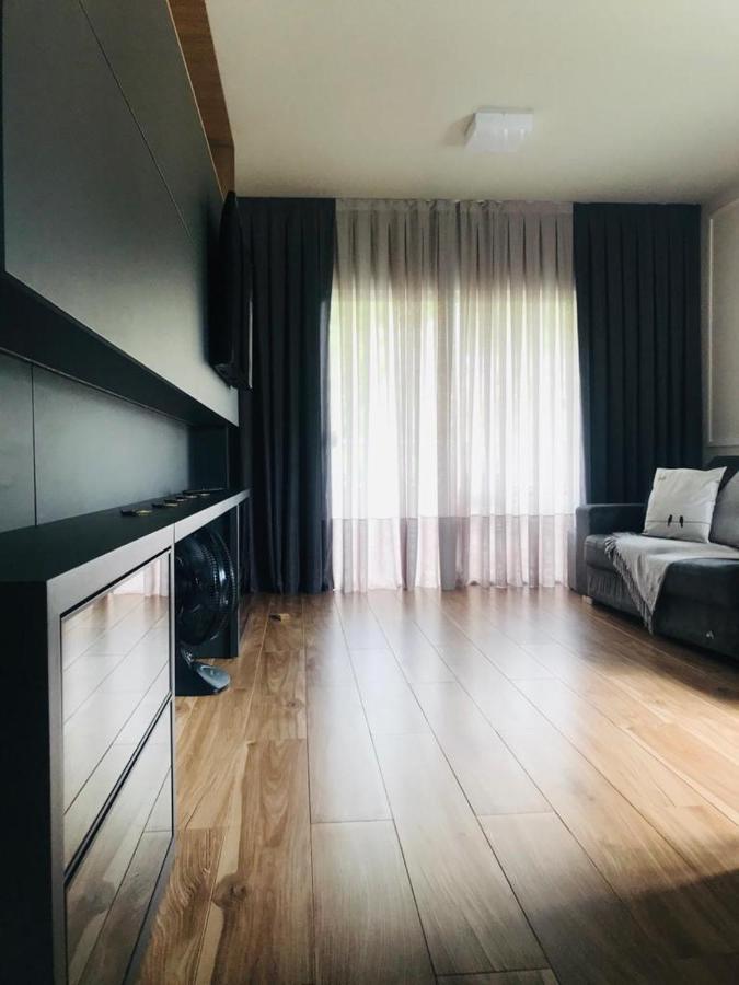 Residencial Aron Weise Apartment Бомбиняс Екстериор снимка